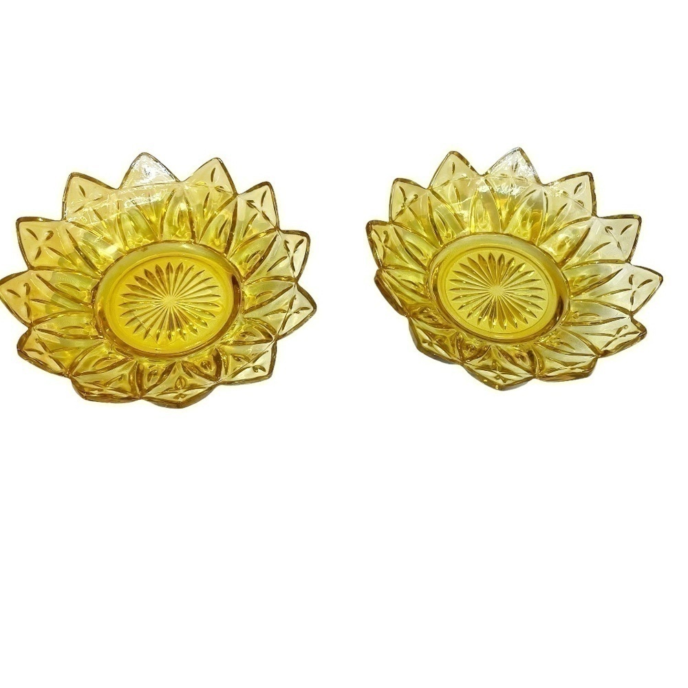 Yellow Amber Federal Glass Daisy Petal Pattern Sunflower Snack Cake Plates